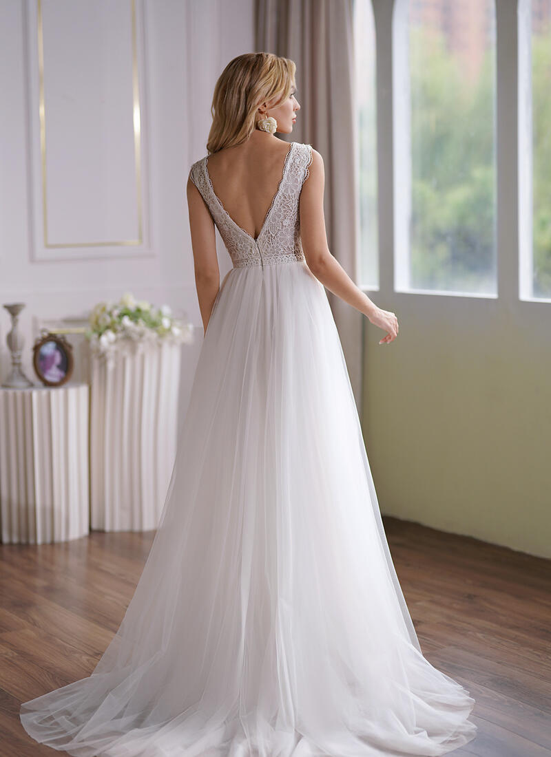 Makerry Aster Wedding Dress