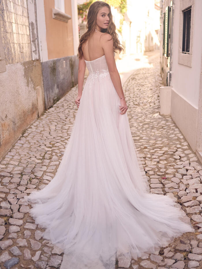 Maggie Sottero Gwen Wedding Dress
