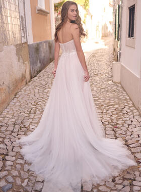 Maggie Sottero Gwen Wedding Dress