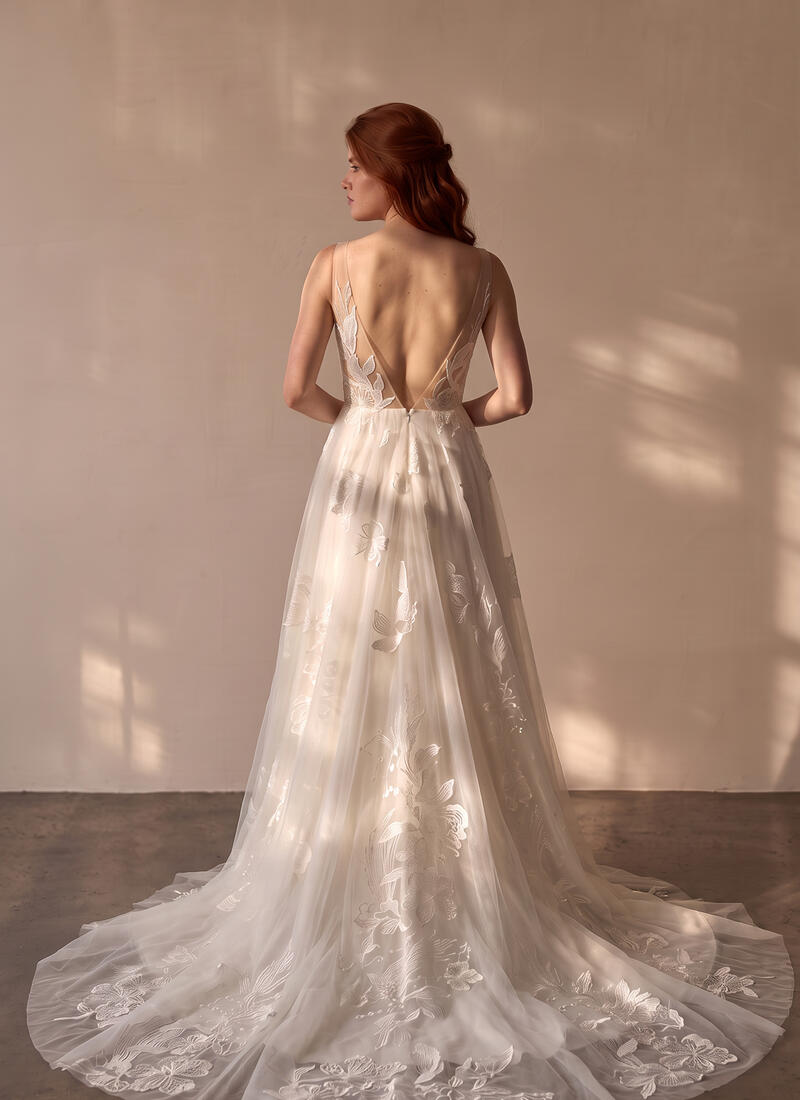 Makerry Lily Wedding Dress