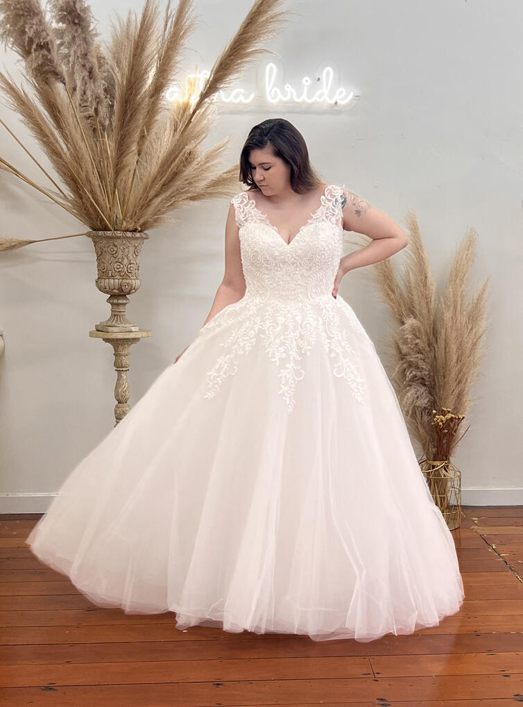 Forget Me Knot Pieter | Wedding Dress New Zealand