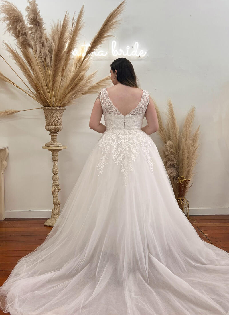 Forget Me Knot Pieter | Wedding Dress New Zealand