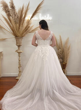 Forget Me Knot Pieter | Wedding Dress New Zealand