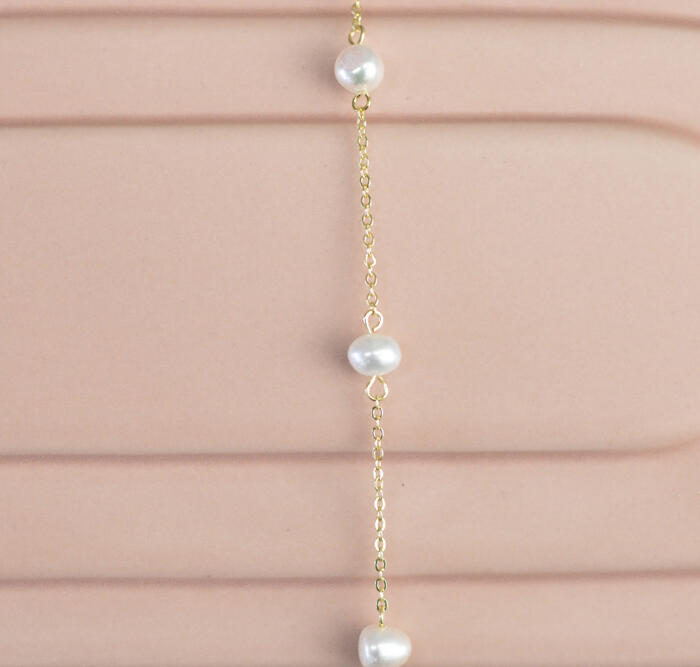 Spaced pearls