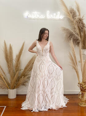 Forget Me Knot Robyn | Wedding Dress New Zealand