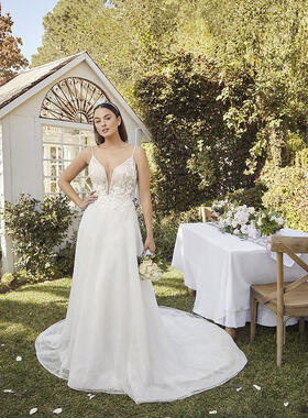 Casablanca Bridal Shay