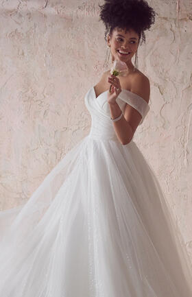 Maggie SotteroTatiana