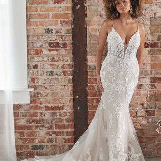 Maggie SotteroTuscany Lynette