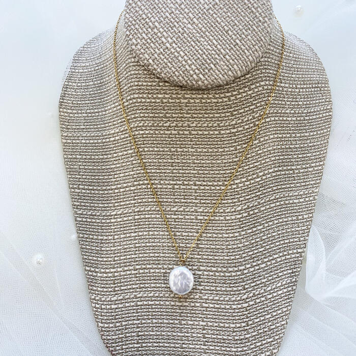 Coin pearl necklace